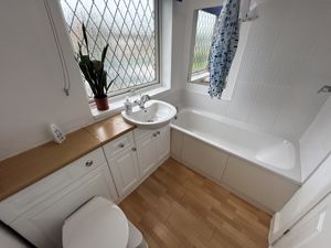 Photo 25- click for photo gallery